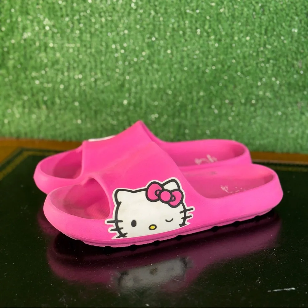 Hello Kitty Pink Slide Sandals Girls Kids Size 4-5 - Picture 3 of 6